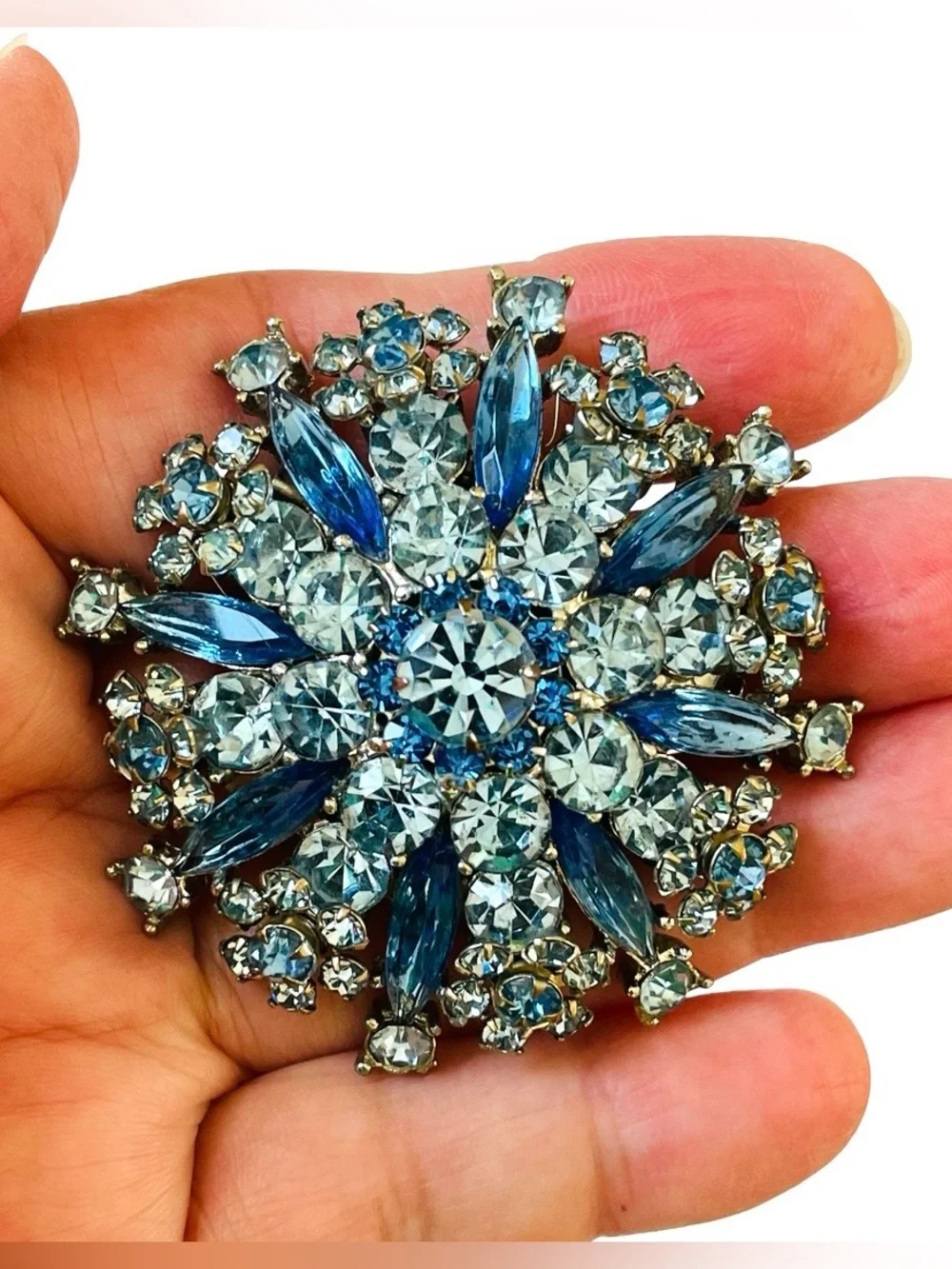 Vintage Mid-Century Sapphire Blue Floral Sunburst Rhinestone Brooch